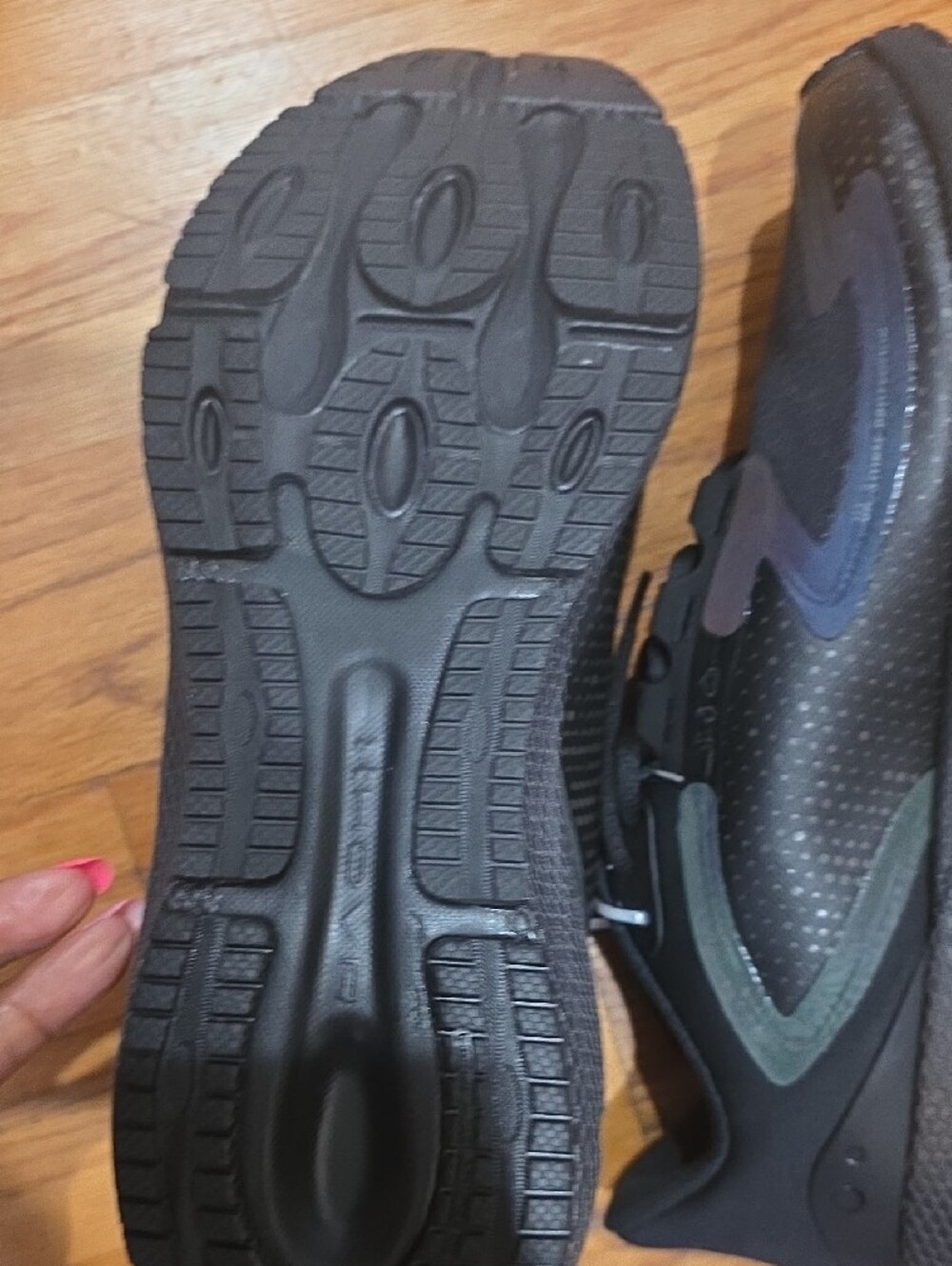 Under Armour Iridescent Accented Black Running Sneakers - Picture 6 of 6